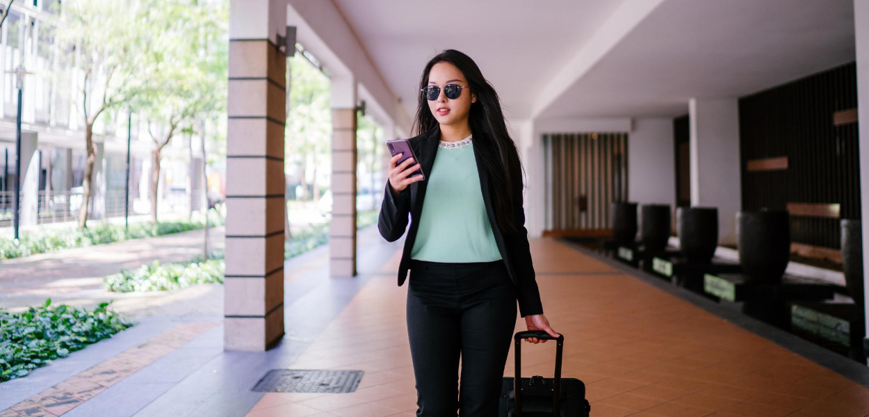 Business traveler at hotel pickup for quoted before booking point to point limo transfer Kenosha Milwaukee Chicago corridor