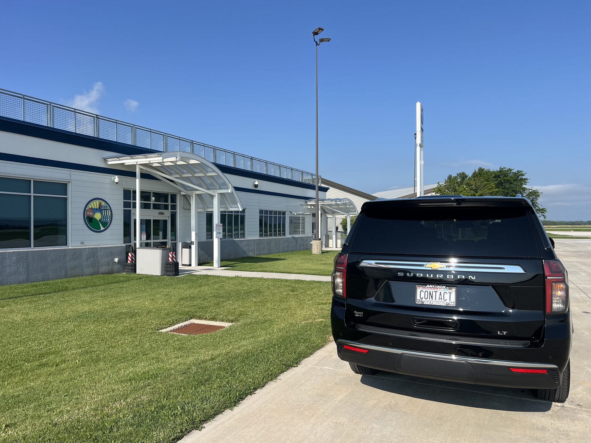 Contact Limo Suburban departing Kenosha for O’Hare International Airport