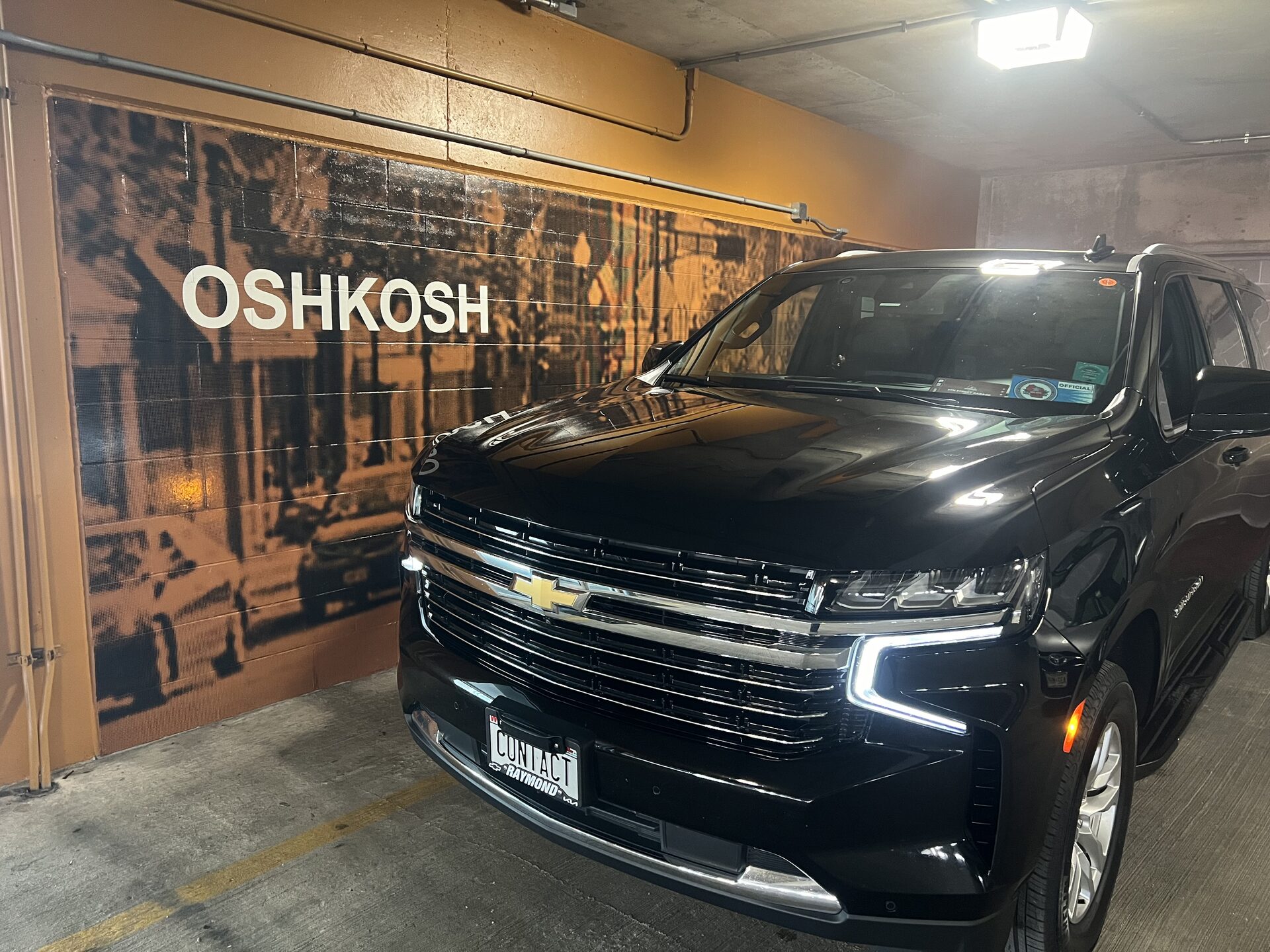 Contact Limo SUV outside Fiserv Forum Milwaukee for concert pickup — Wisconsin concert limo service