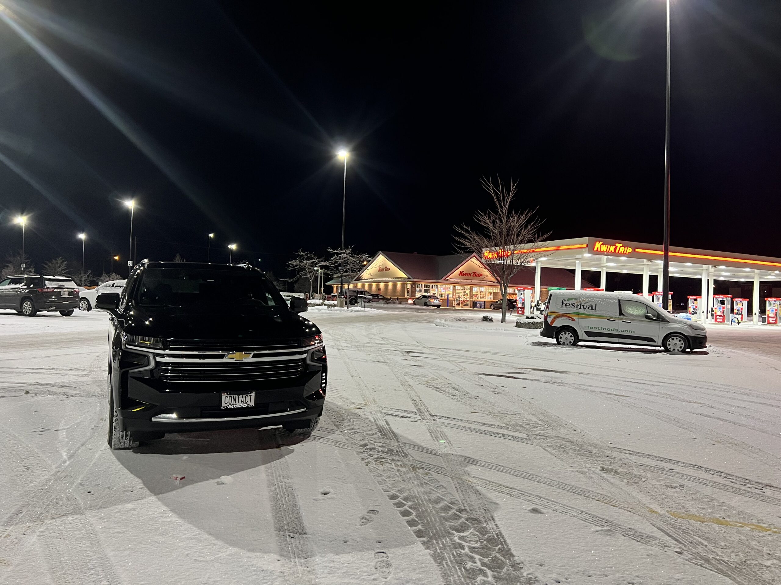 Contact Limo luxury SUV on Wisconsin night service prom transportation Kenosha