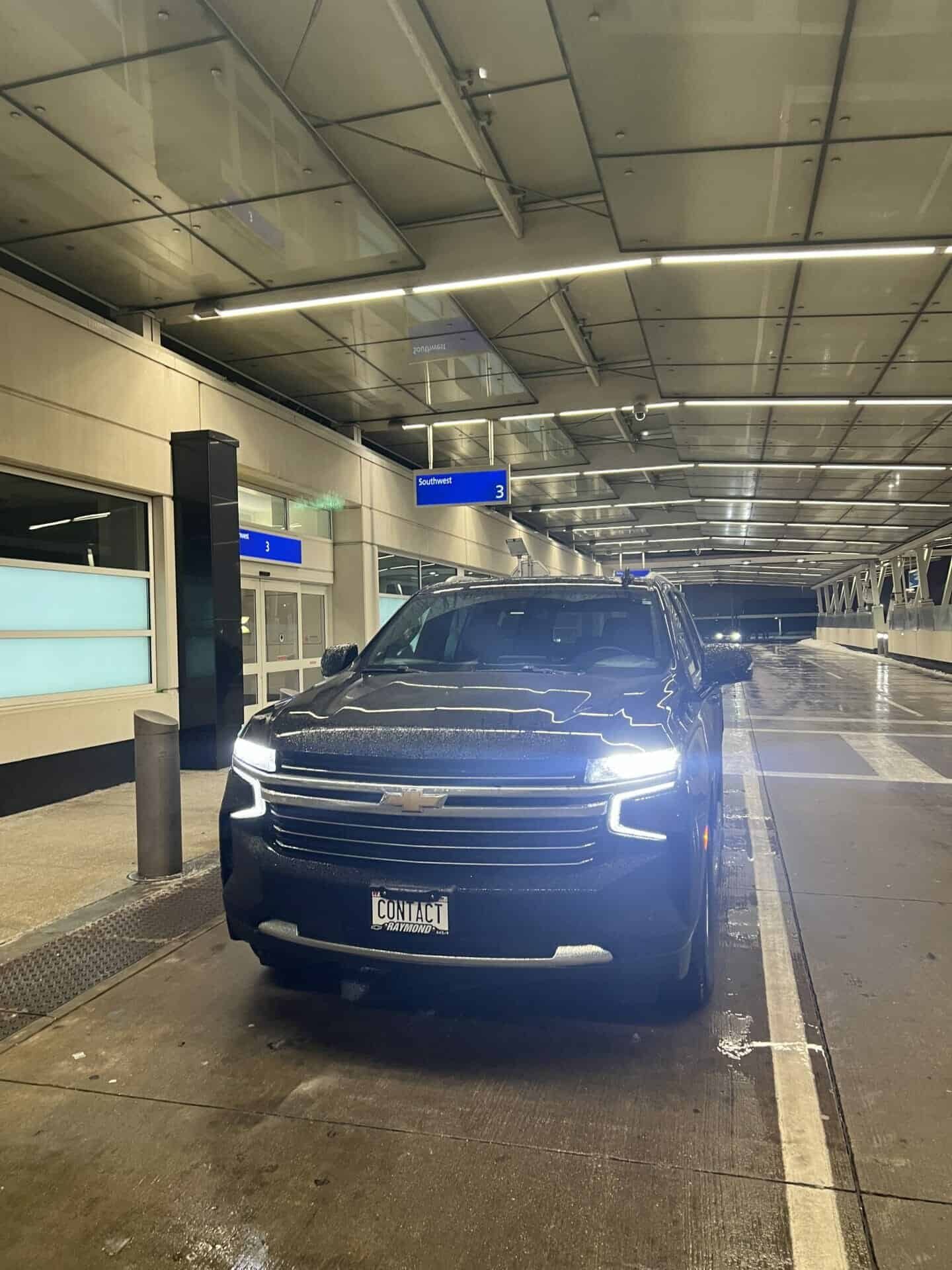 Contact Limo chauffeur at Milwaukee Mitchell International Airport MKE